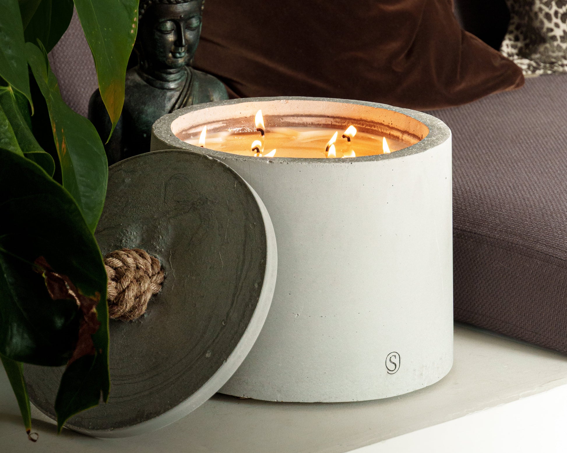 Grey Indoor Candle - Size L