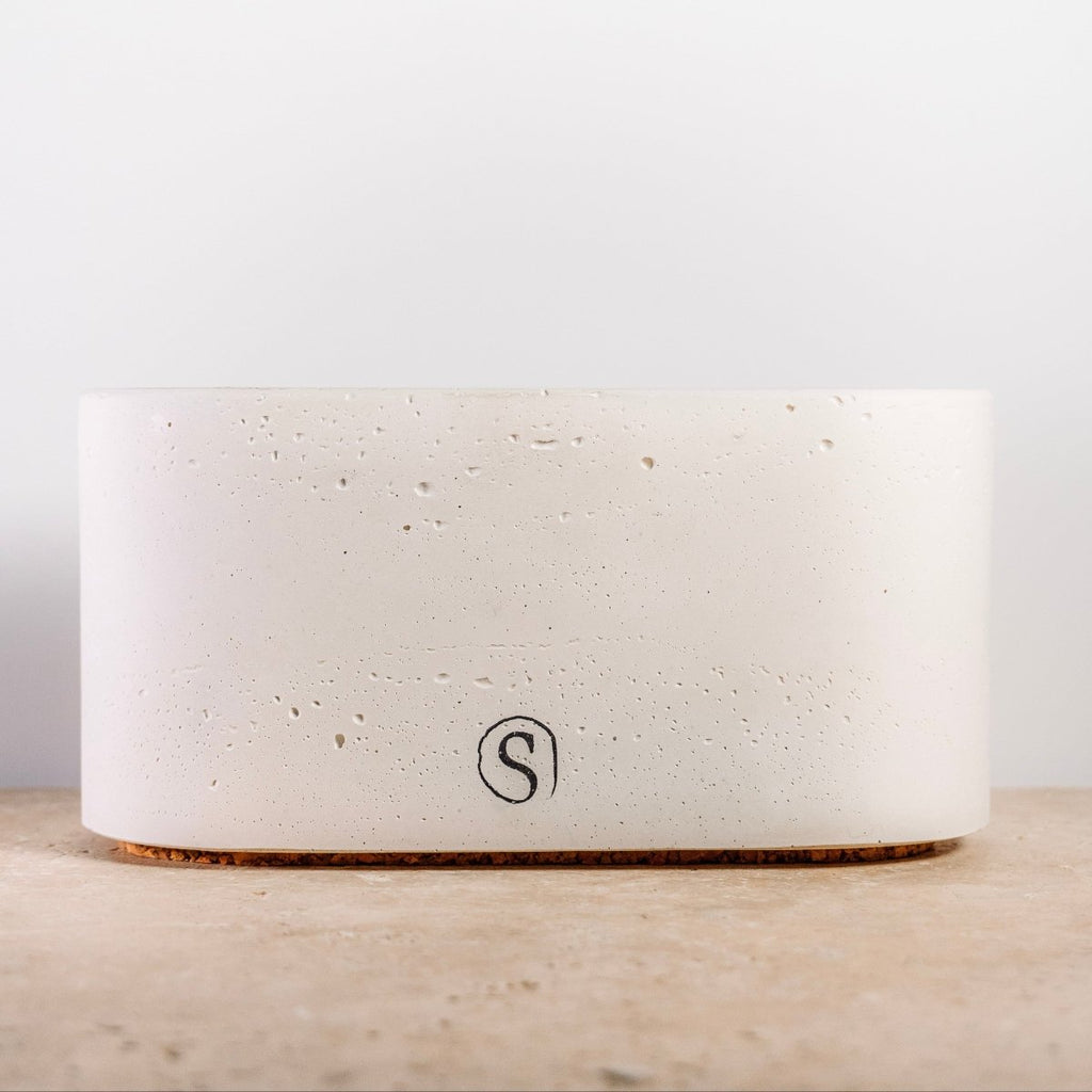 Bougie d’intérieur en béton blanche faite main en Provence – Siwa Candles