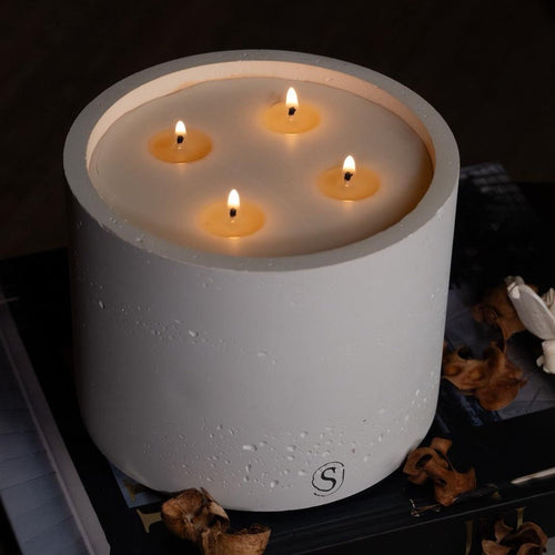 "Bougie d’intérieur en béton blanche faite main en Provence – Siwa Candles"