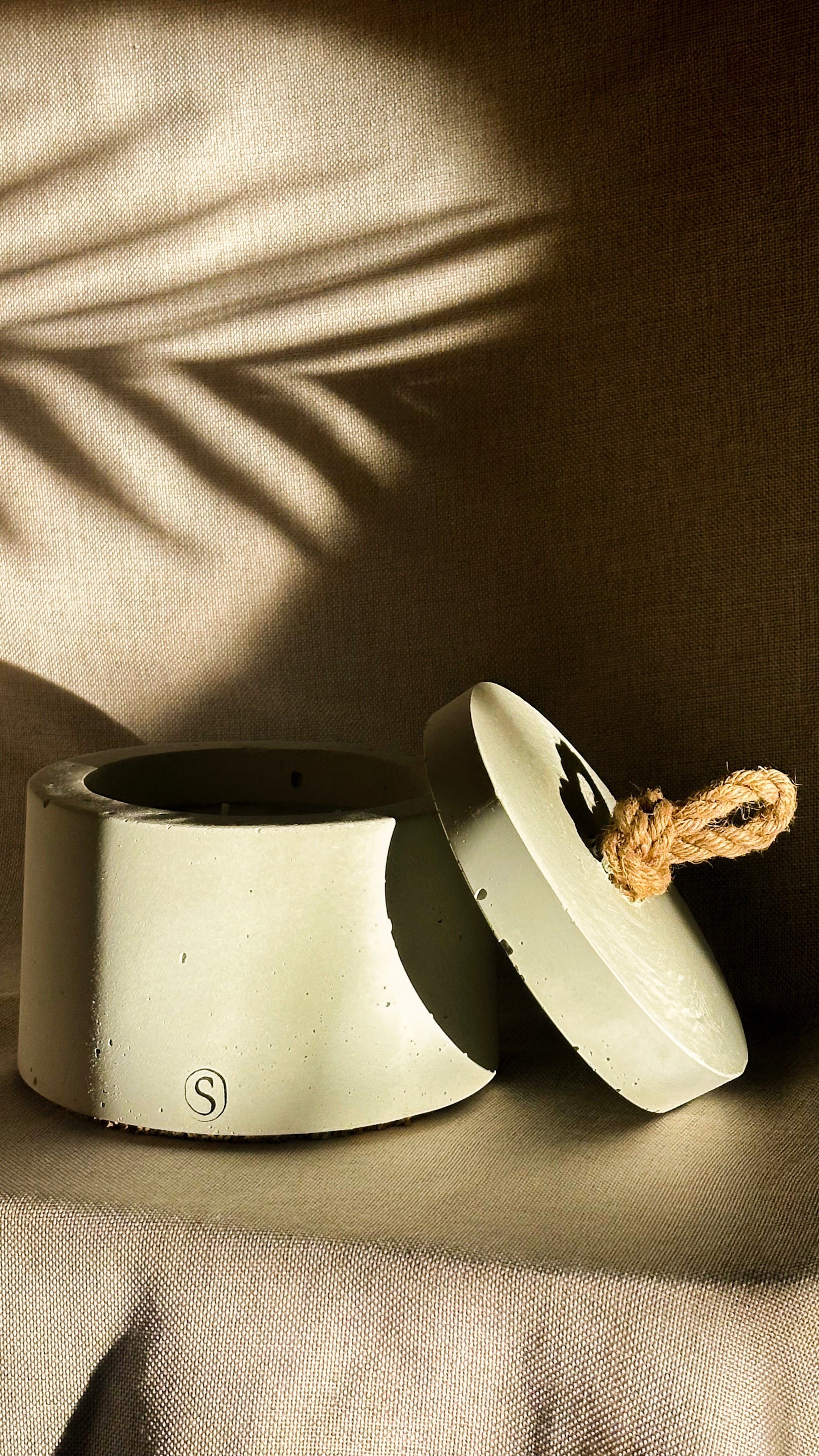 Green Indoor Candle - Size M