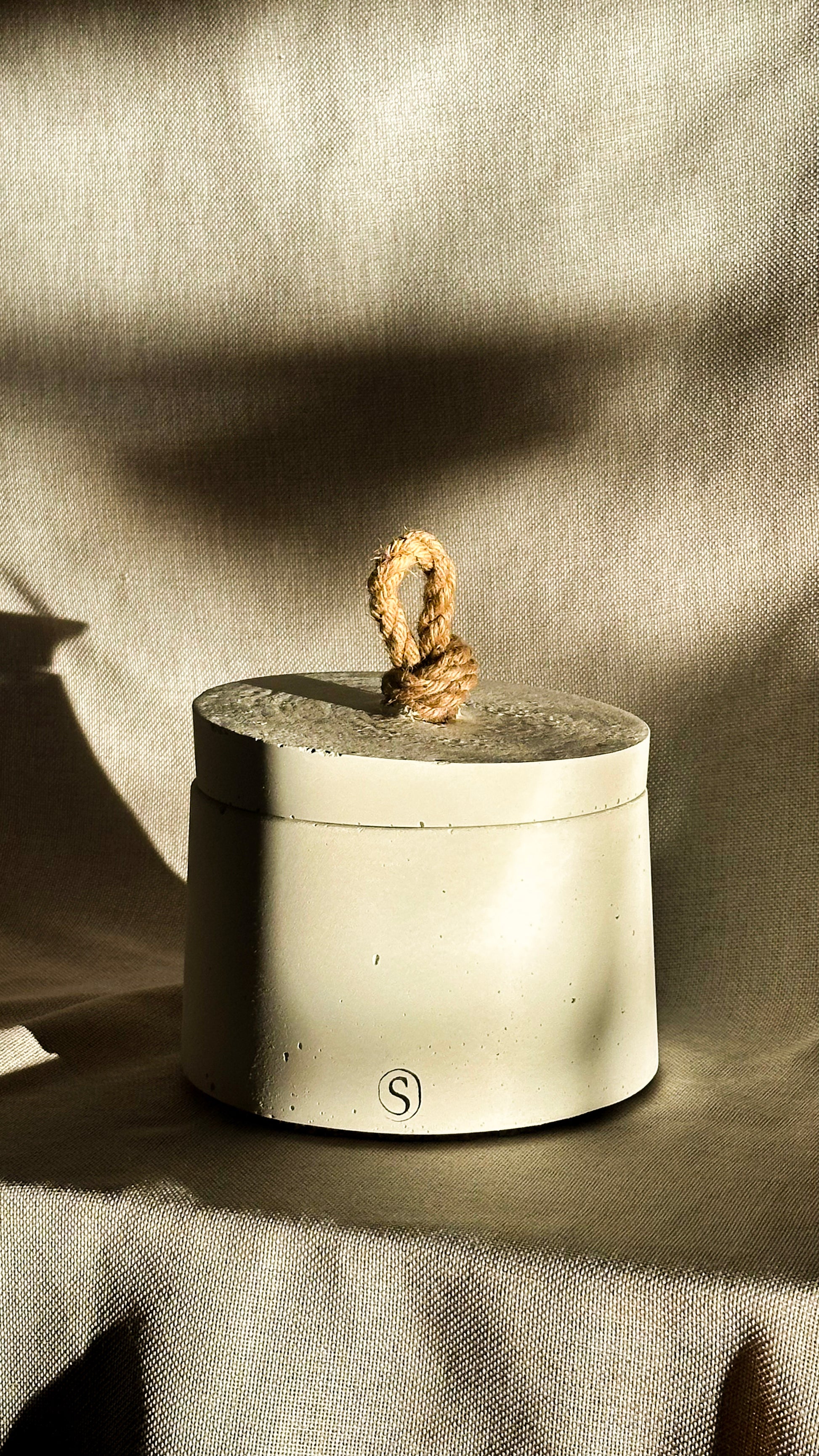 Green Indoor Candle - Size M